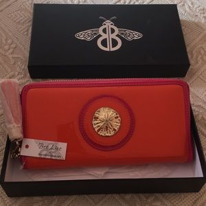 Bee Line Bosom Buddy Bag